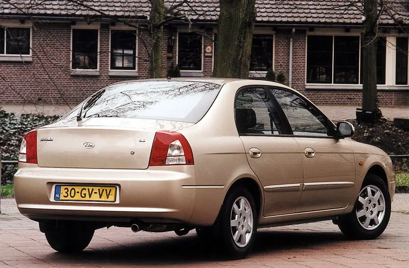 Kia Shuma Shuma 1.6 LS 4