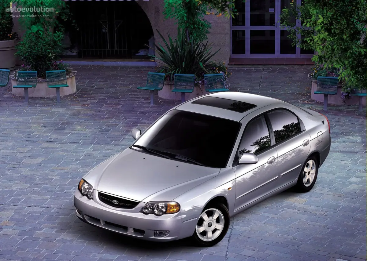 Kia Shuma Shuma 1.6 LS 6
