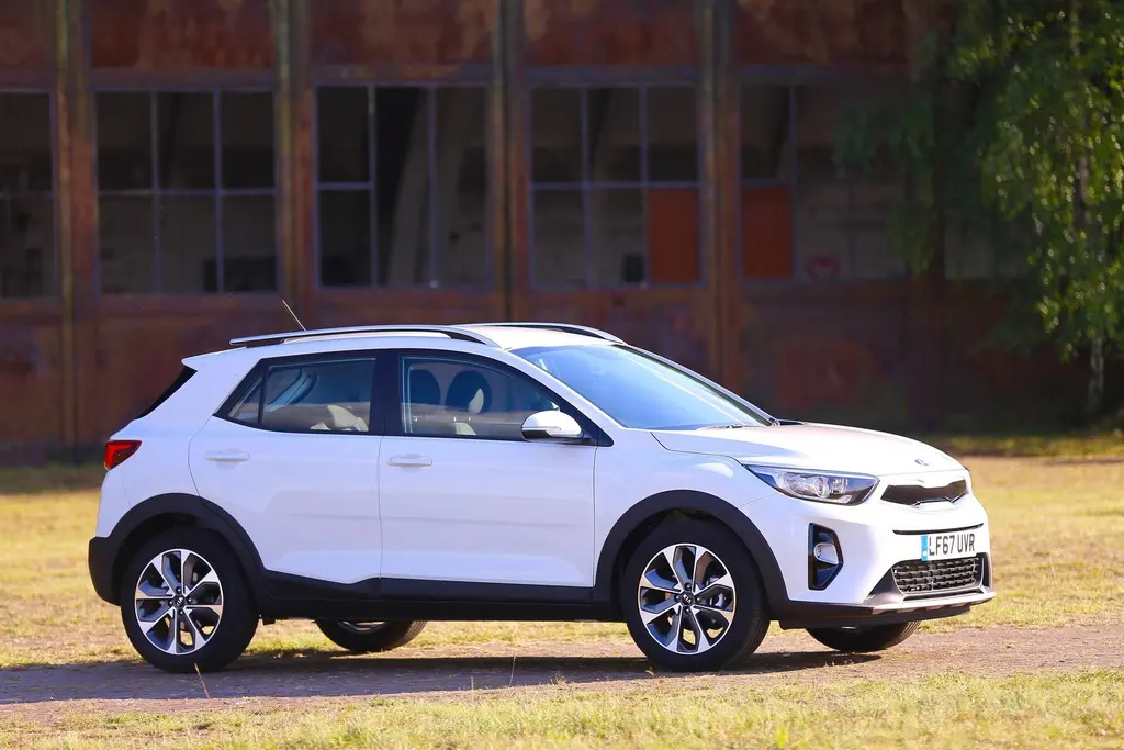 Kia Stonic Stonic 1.4 MPI Cool 6
