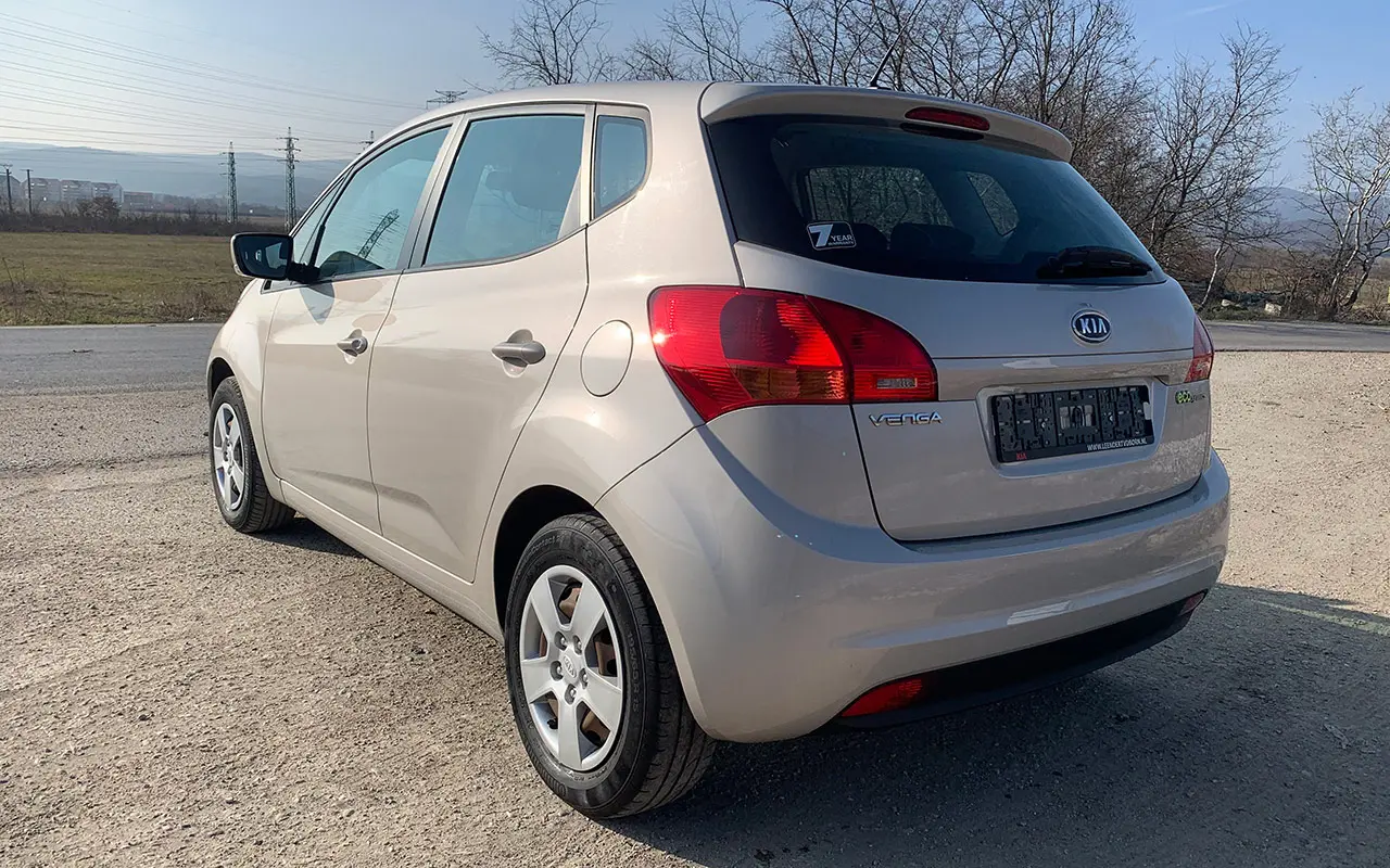 Kia Venga Venga 1.4 CRDi EX 6