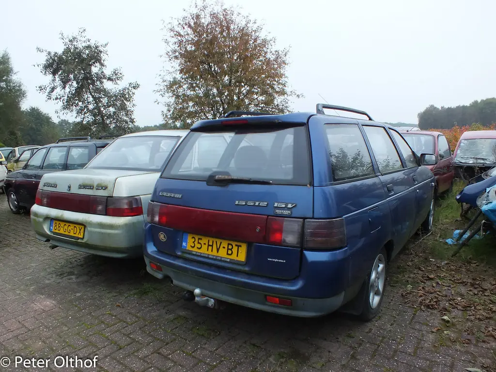 Lada  2110 1.5 16V 110 GLI 3