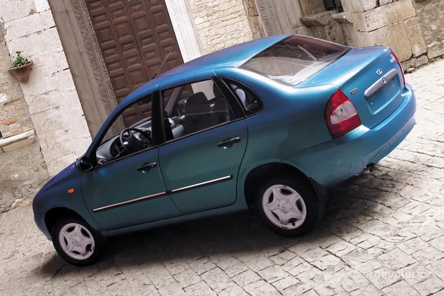 Lada Kalina Kalina 1.6 8V 4