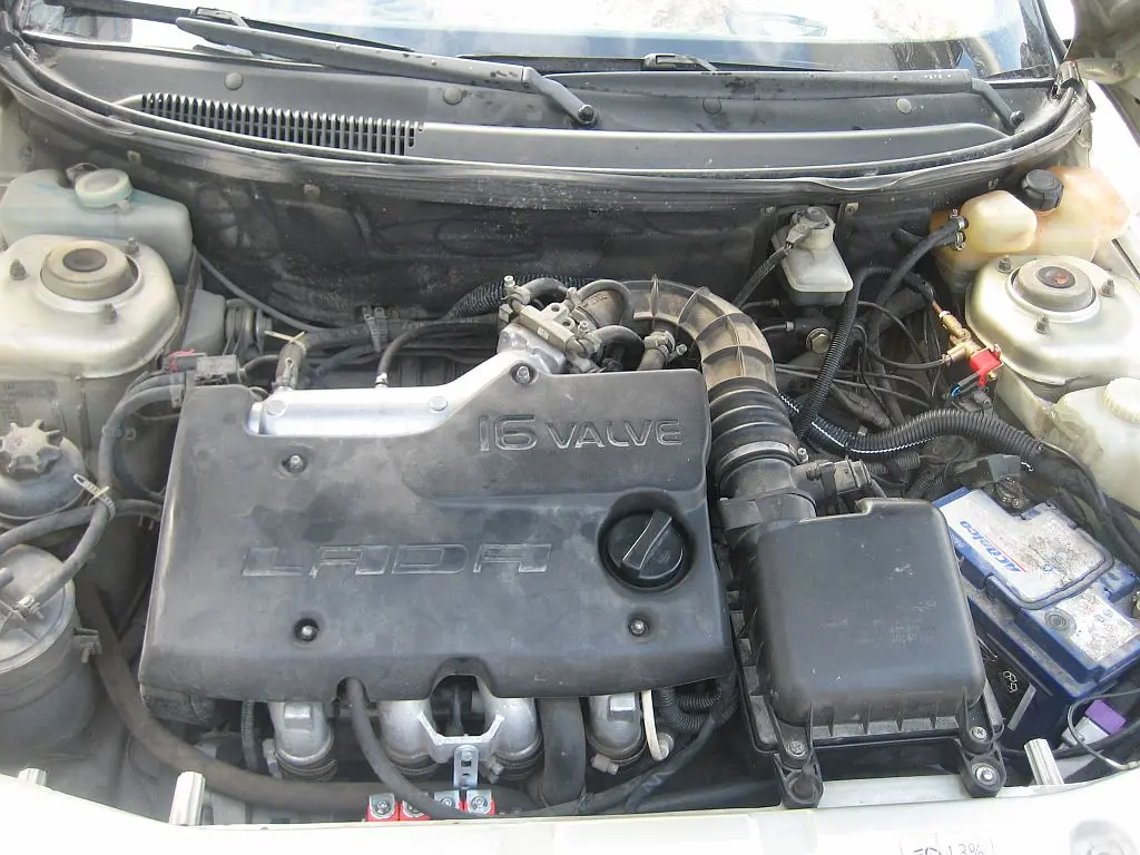 Lada Vega Vega 1.5i 16V 2