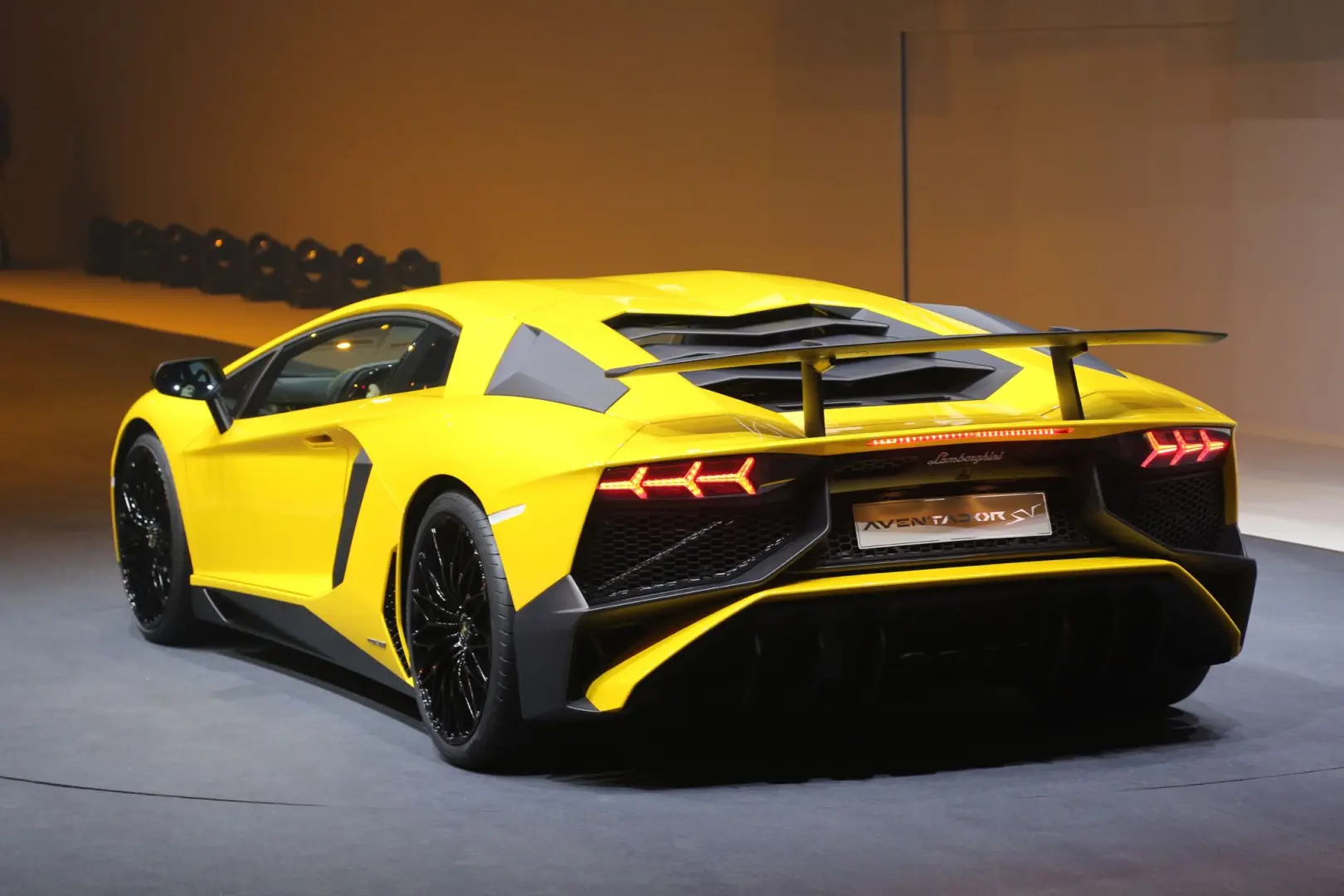 Lamborghini Aventador Aventador LP 750- 4 SV 3