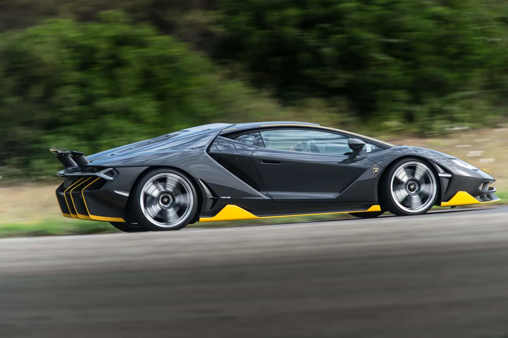 Lamborghini Centenario Centenario LP770-4 5