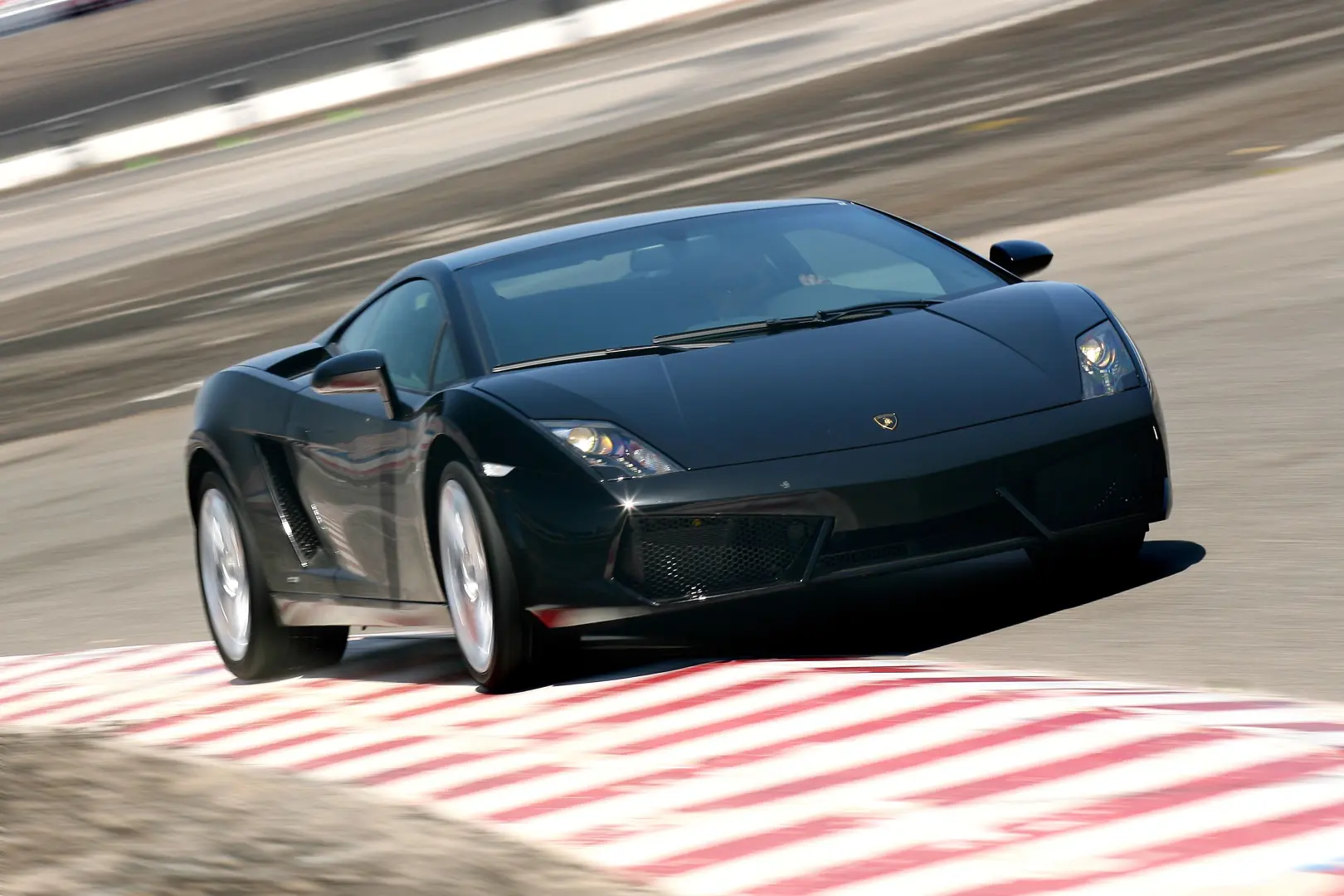 Lamborghini Gallardo Gallardo LP-560 2 1