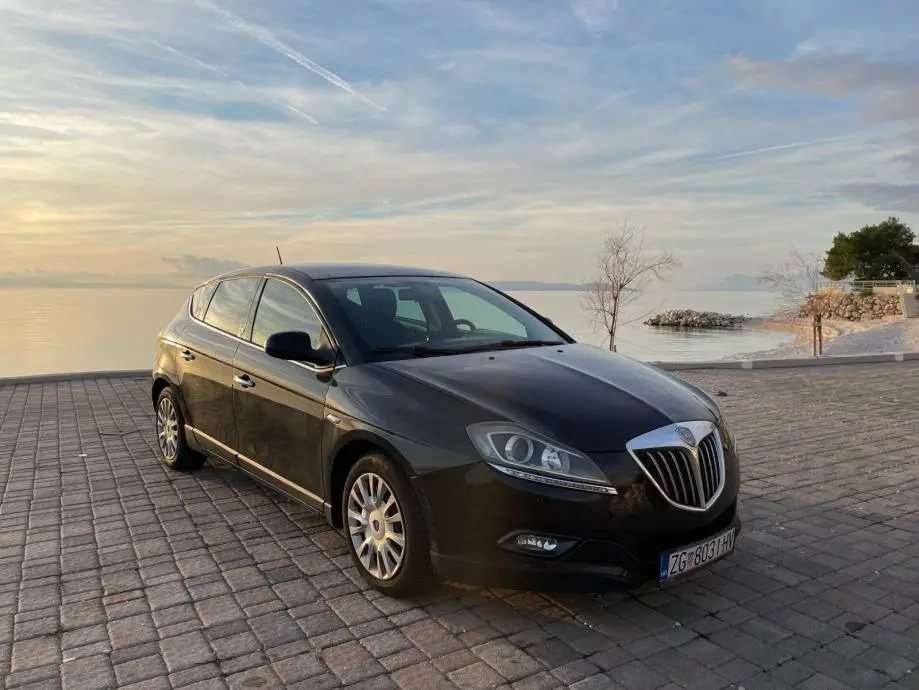 Lancia Delta Delta 1.6 MultiJet Hard Black MTA 2