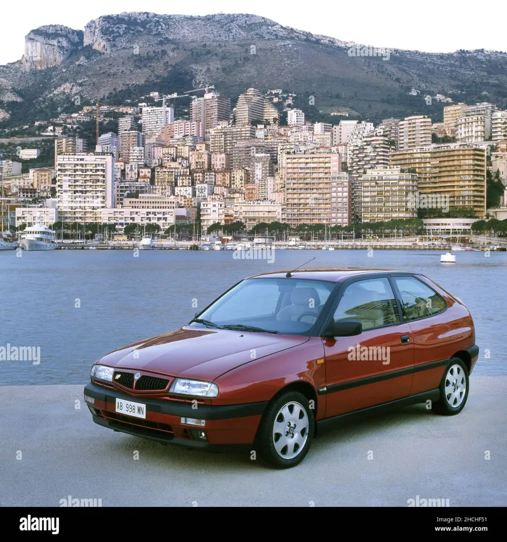Lancia Delta Delta 1.8 HPE 0