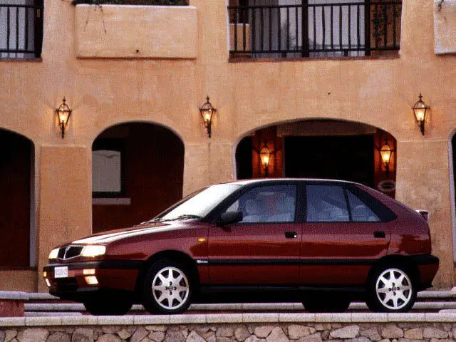 Lancia Delta Delta 1.8 LX 3