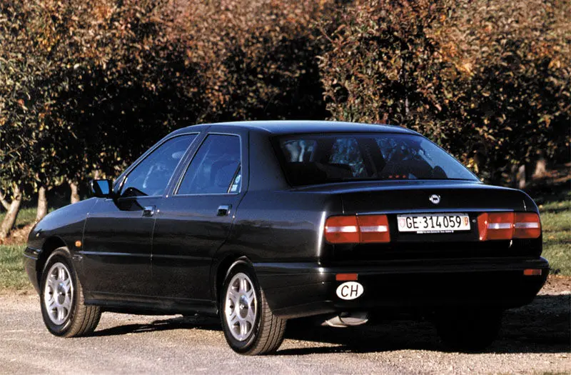 Lancia Kappa Kappa 2.4 LS 1
