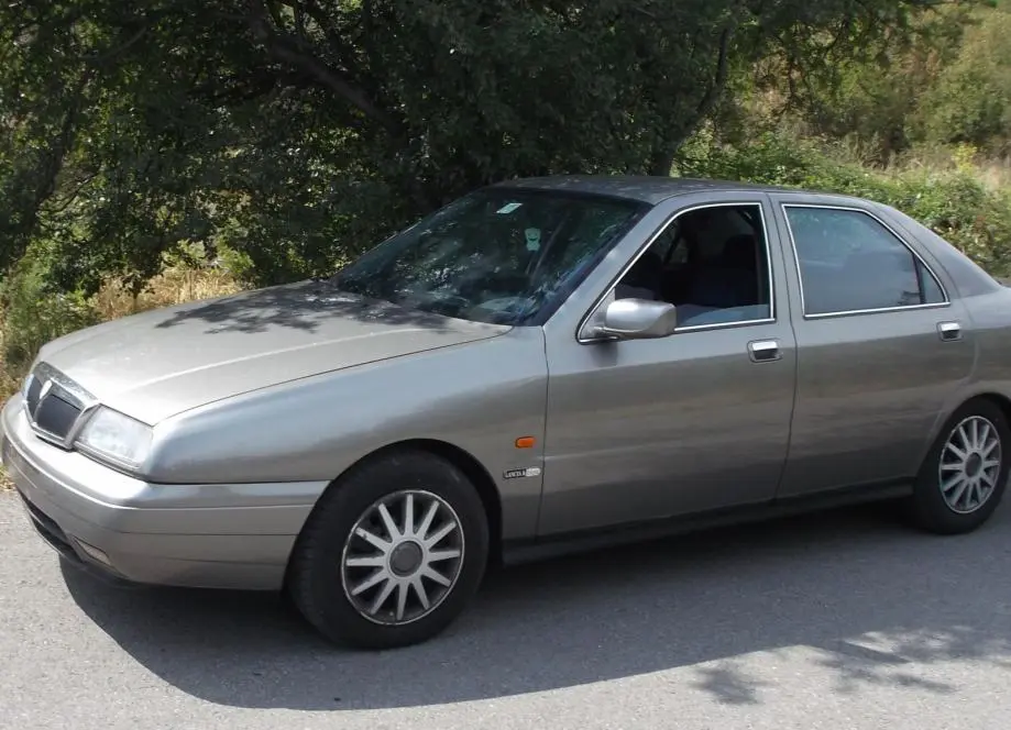 Lancia Kappa Kappa 2.4 LS 5