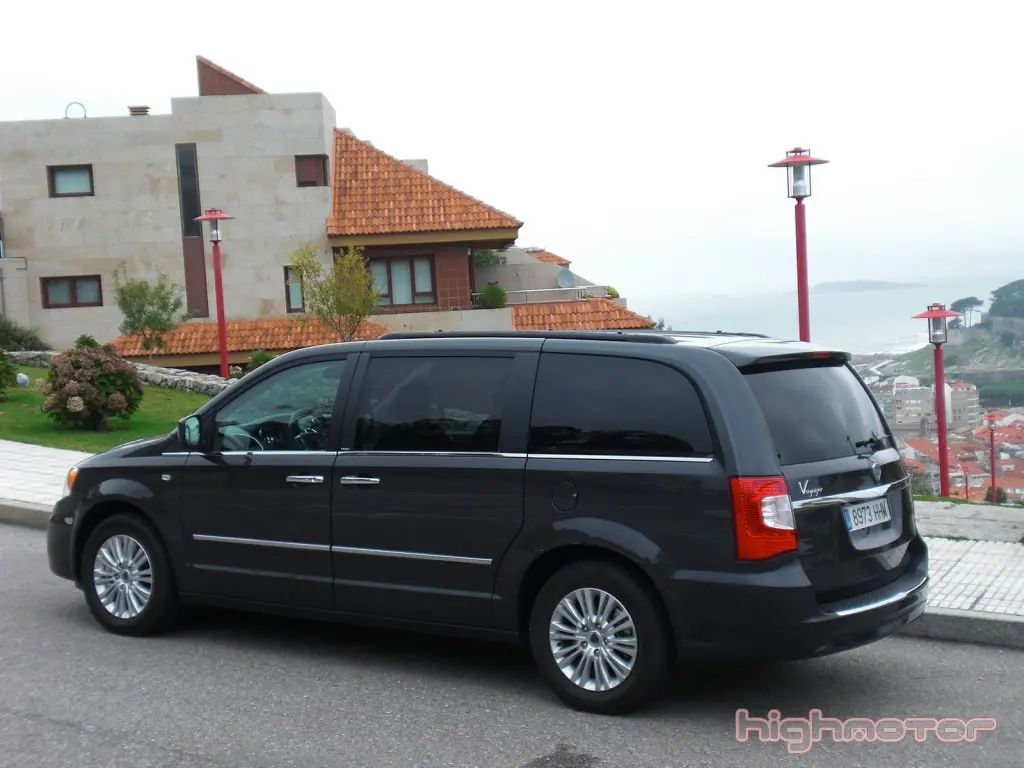 Lancia Voyager Voyager 2.8 CRD 3
