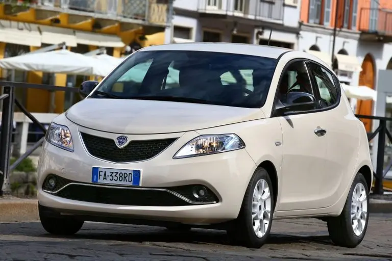Lancia  Ypsilon 1.2 8V Fire Evo Gold 0