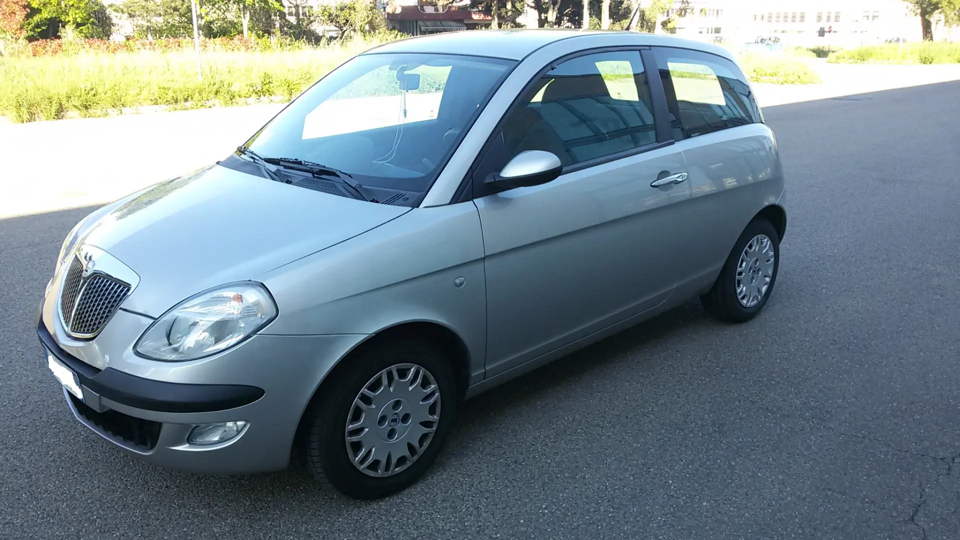Lancia  Ypsilon 1.2 Argento 1