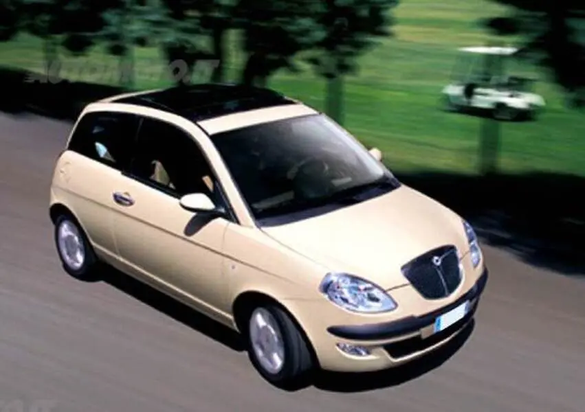 Lancia  Ypsilon 1.3 MultiJet 16V Argento 6