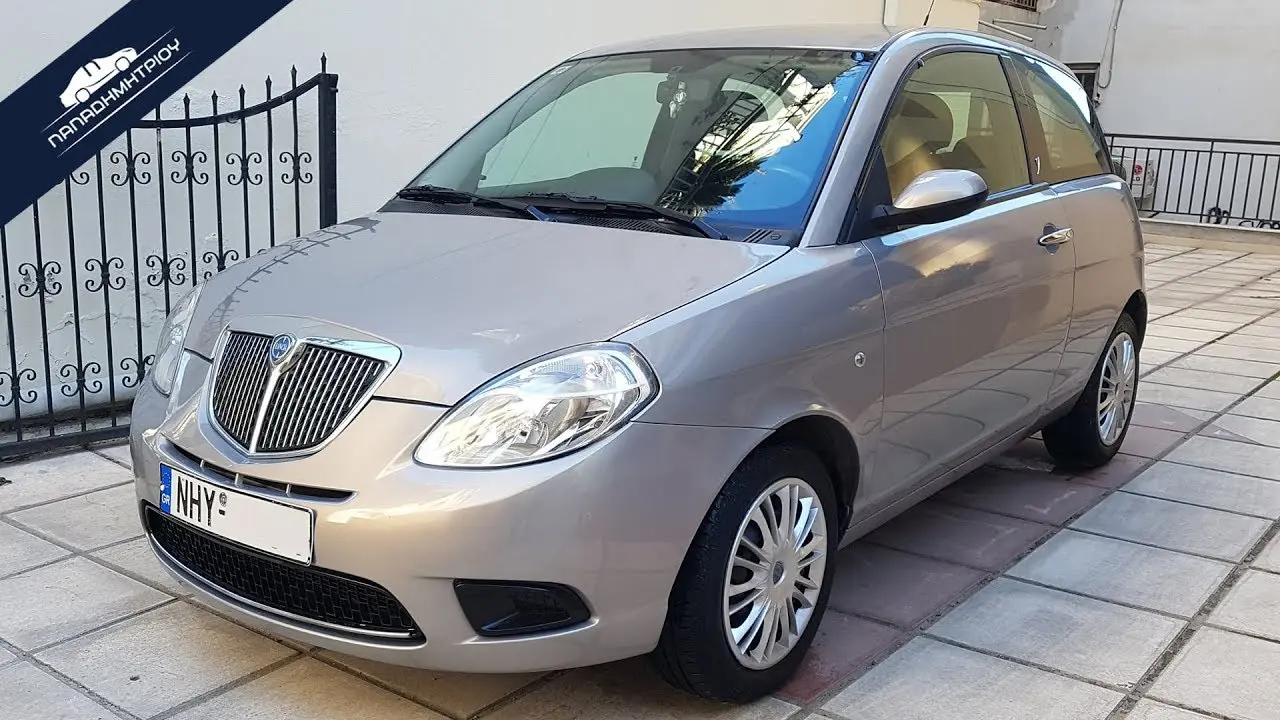 Lancia  Ypsilon 1.4 16V Oro 0