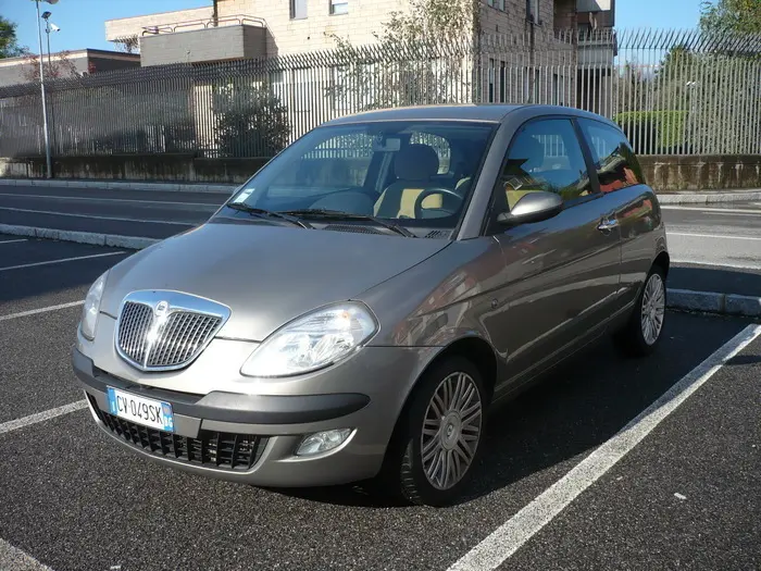 Lancia  Ypsilon 1.3 MultiJet 16V Oro 5