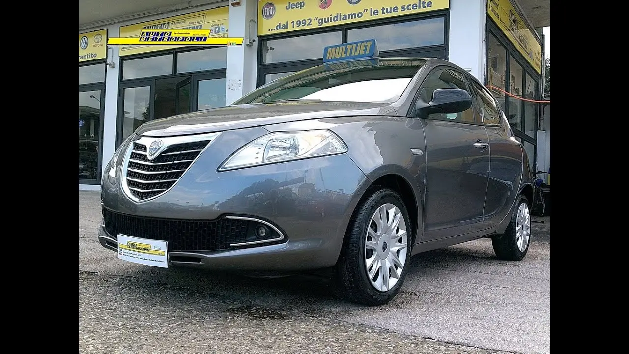 Lancia  Ypsilon 1.3 MultiJet Start&Stop Gold 1