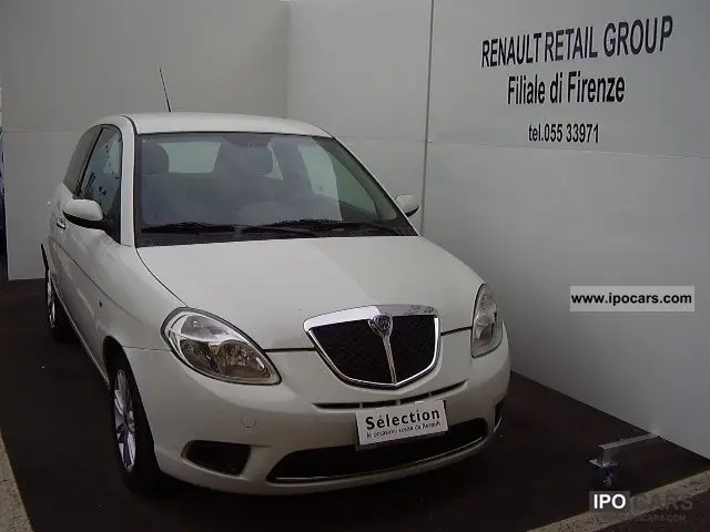 Lancia  Ypsilon 1.4 16V Oro 1