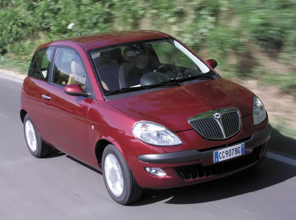 Lancia  Ypsilon 1.4 Argento 5
