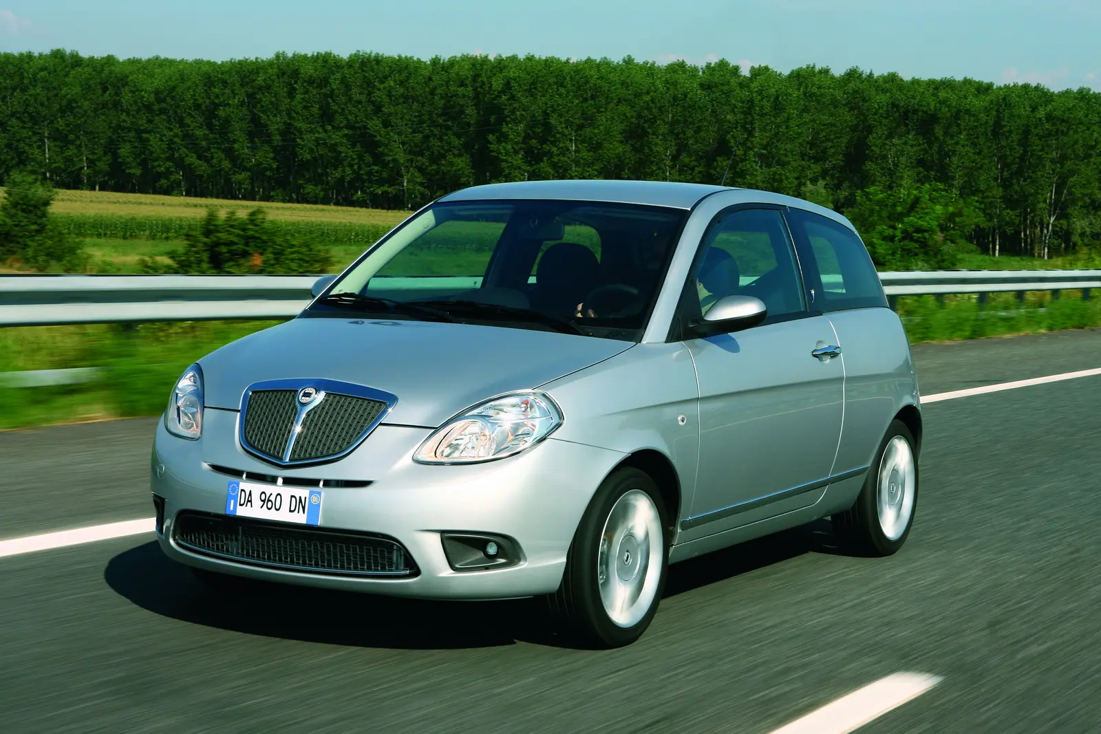 Lancia  Ypsilon 1.4 Platino 1