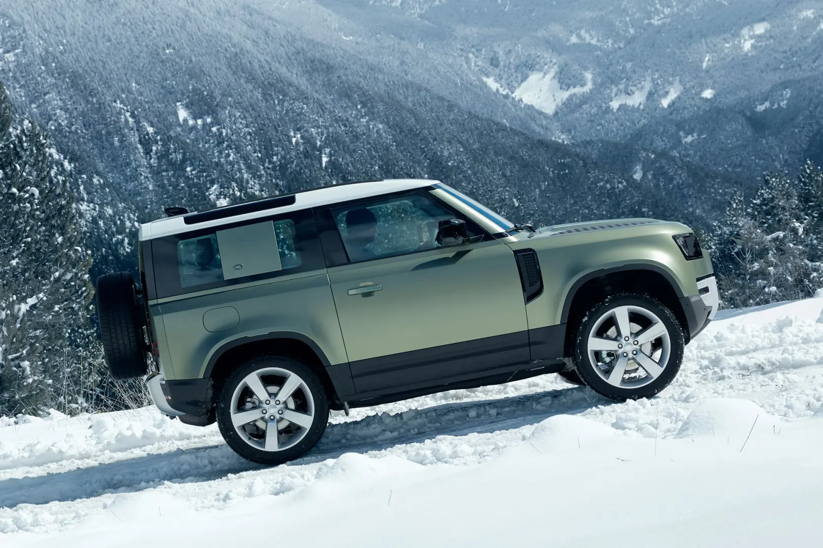 Land Rover Defender Defender 110 2.0 S P300 AWD 4