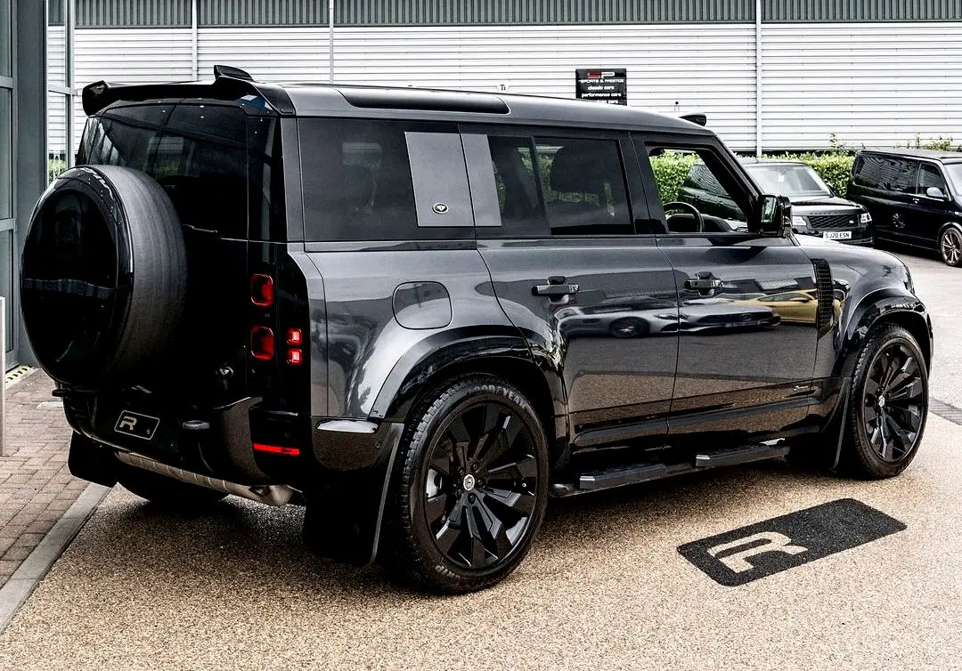 Land Rover Defender Defender 110 2.0 S P300 AWD 3
