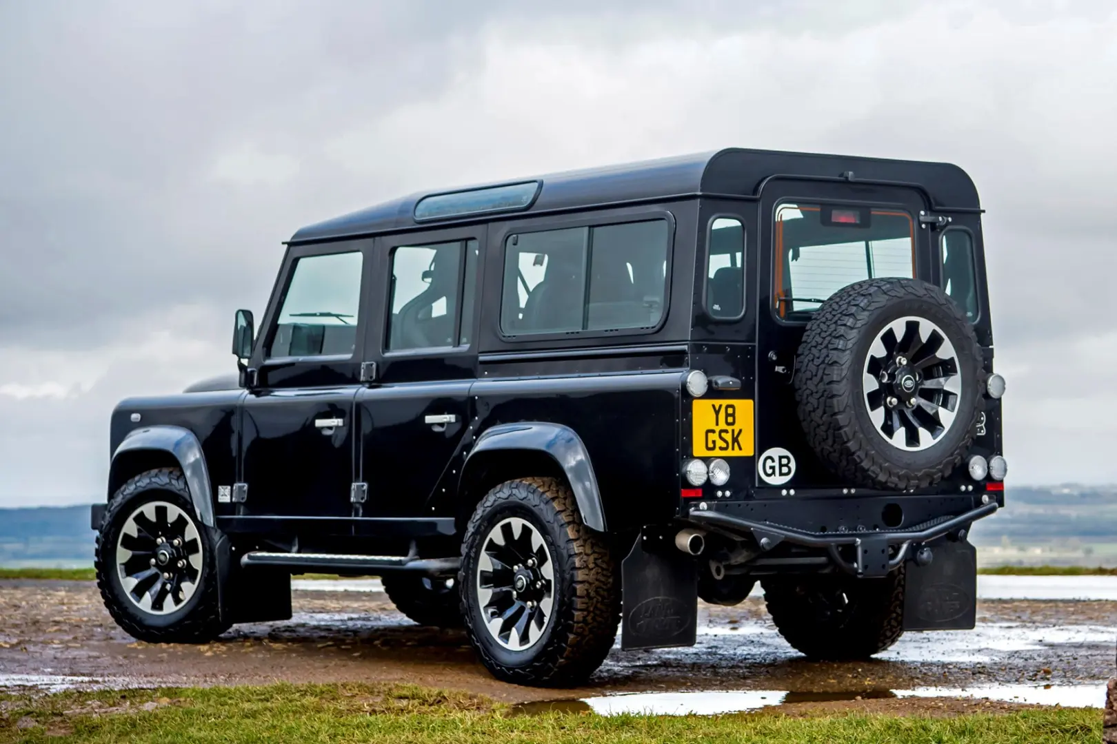 Land Rover Defender Defender 110 2.0 R-Dynamic SE P300 4WD 3