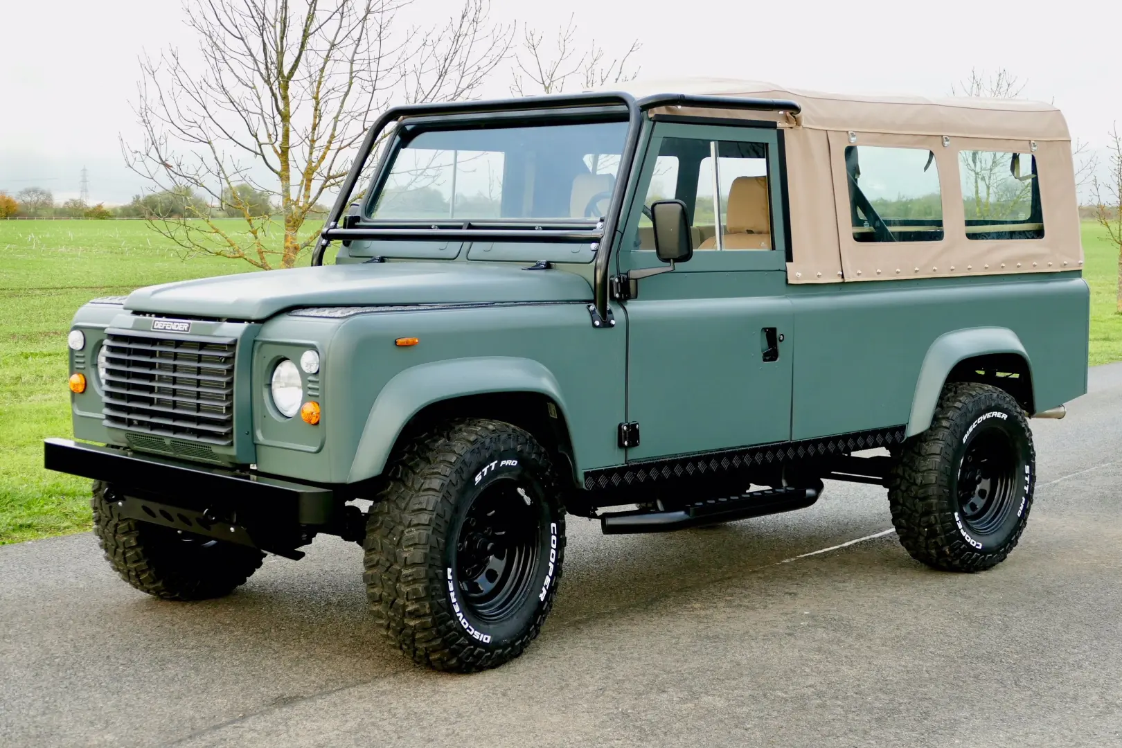 Land Rover Defender Defender 110 2.5 D Soft Top 1
