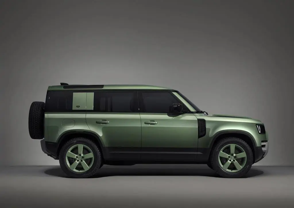 Land Rover Defender Defender 2.0 P300 75th Edition 3