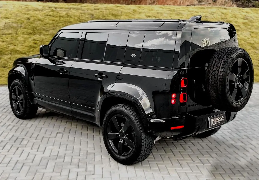 Land Rover Defender Defender 2.0 P300 R-Dynamic HSE 2
