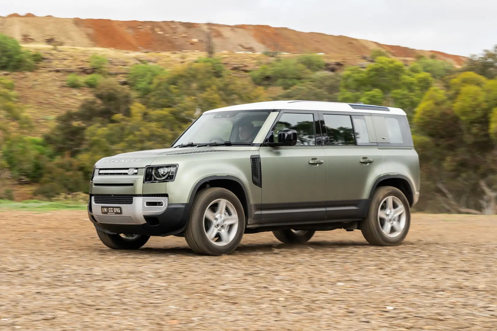 Land Rover Defender Defender 3.0 D P300 HSE 4