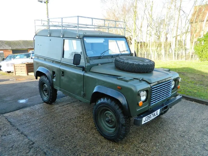 Land Rover Defender Defender 90 2.5 D Hard Top 6
