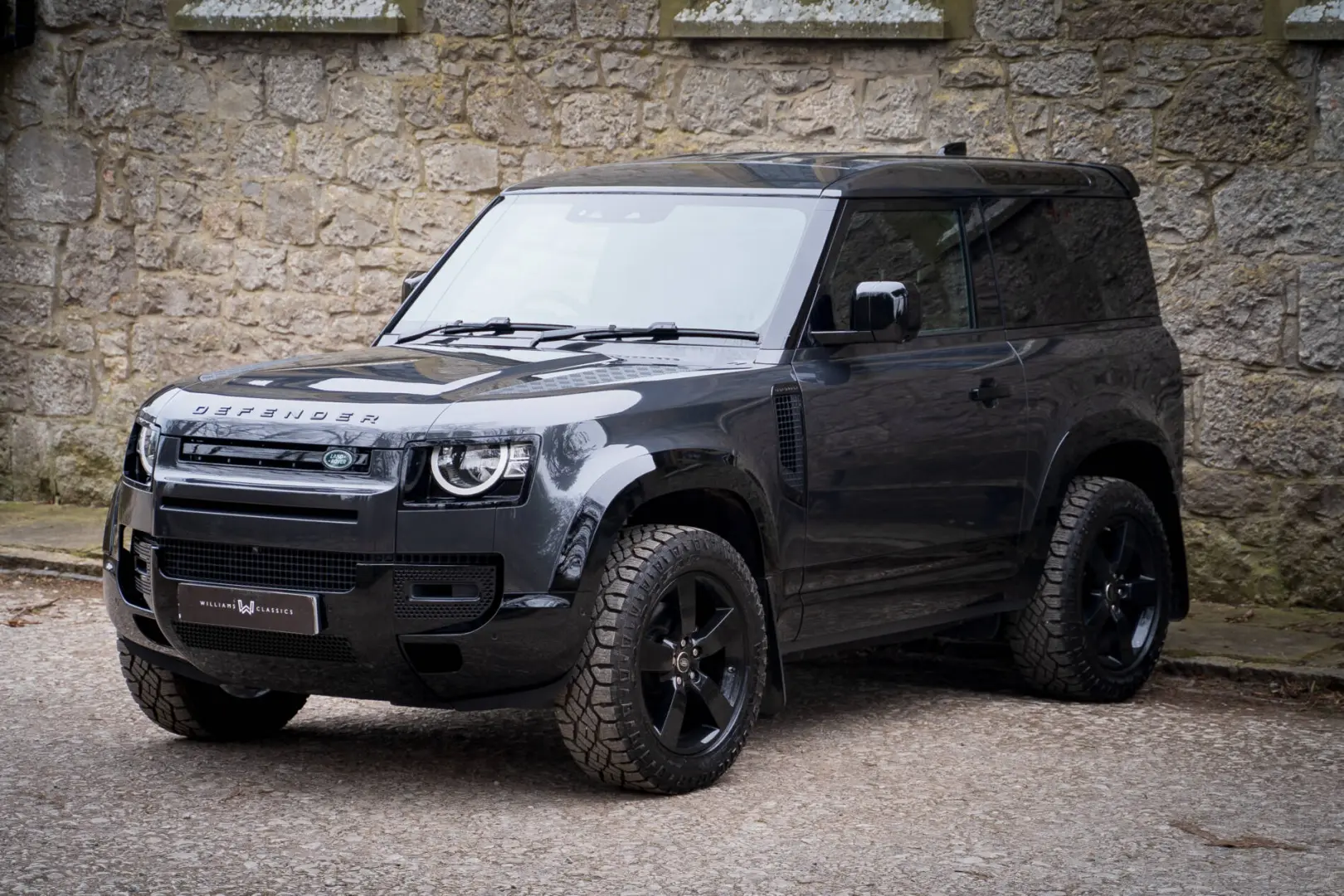 Land Rover Defender Defender 90 3.0 D D200 Standart (Hard Top) 1