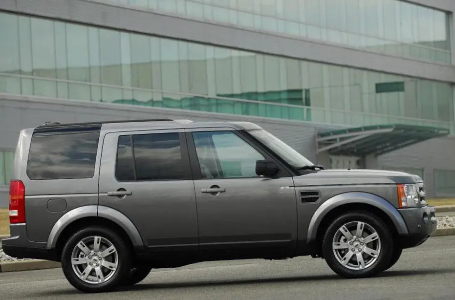 Land Rover Discovery Discovery 4.4 V8 SE 6