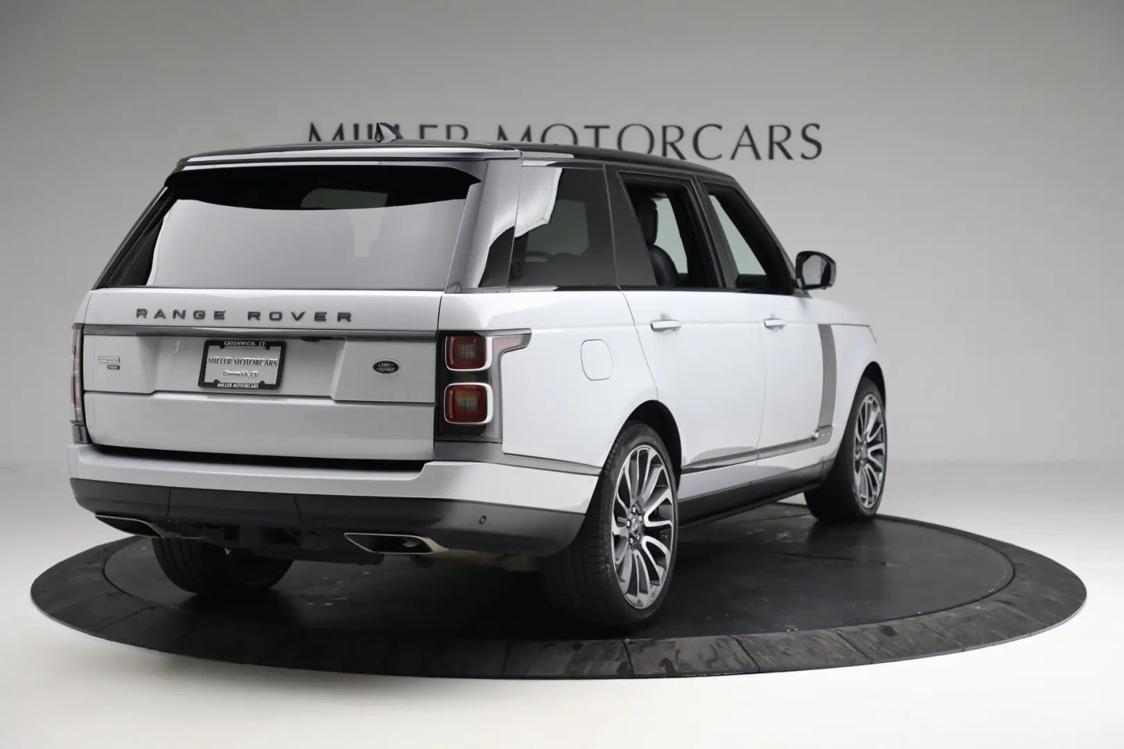 Land Rover Range Rover Range Rover 2.0 PHEV404 Hybrid Autobiography LWB 2