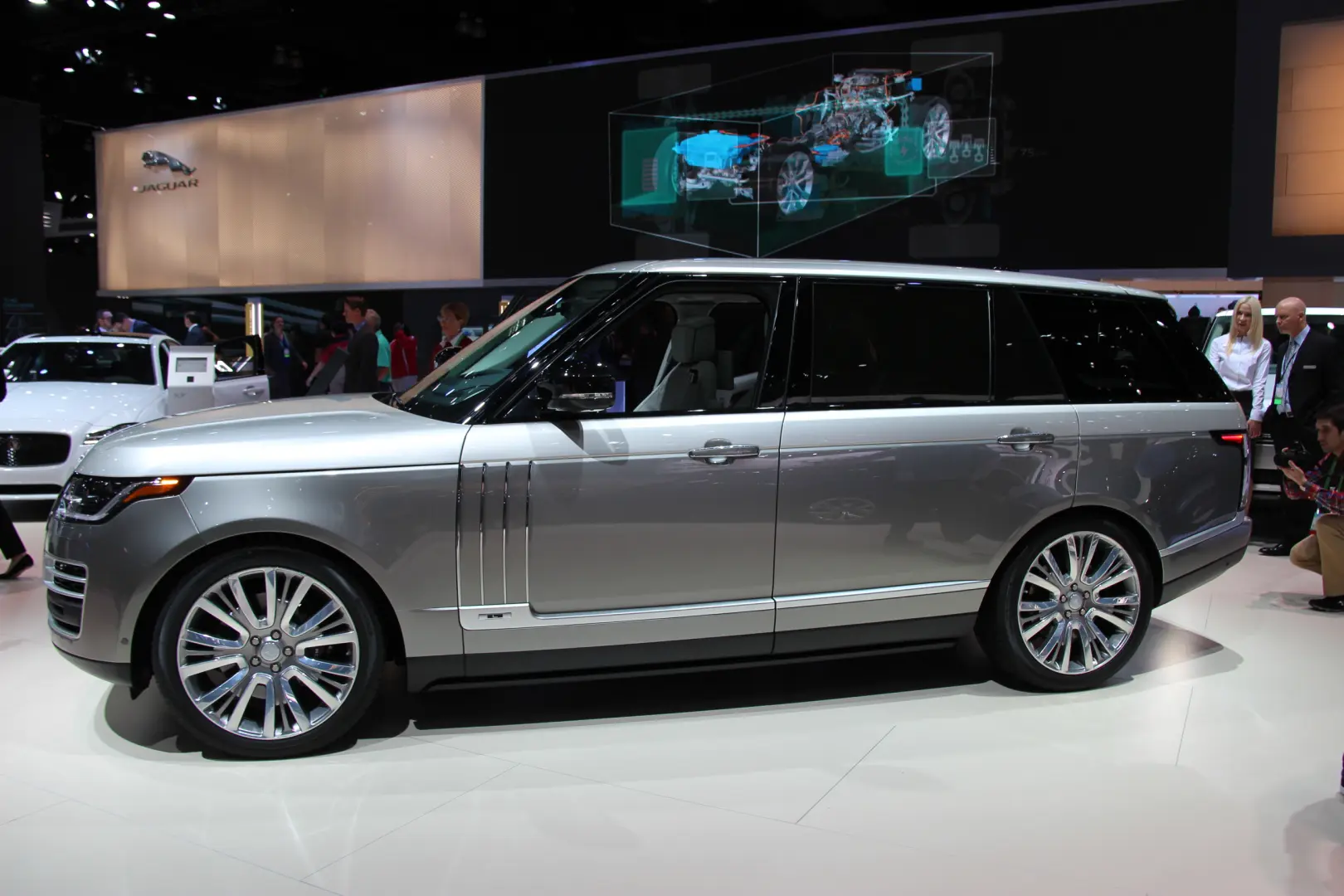 Land Rover Range Rover Range Rover 3.0 TDV6 D258 AWD LWB SVAutobiography 6