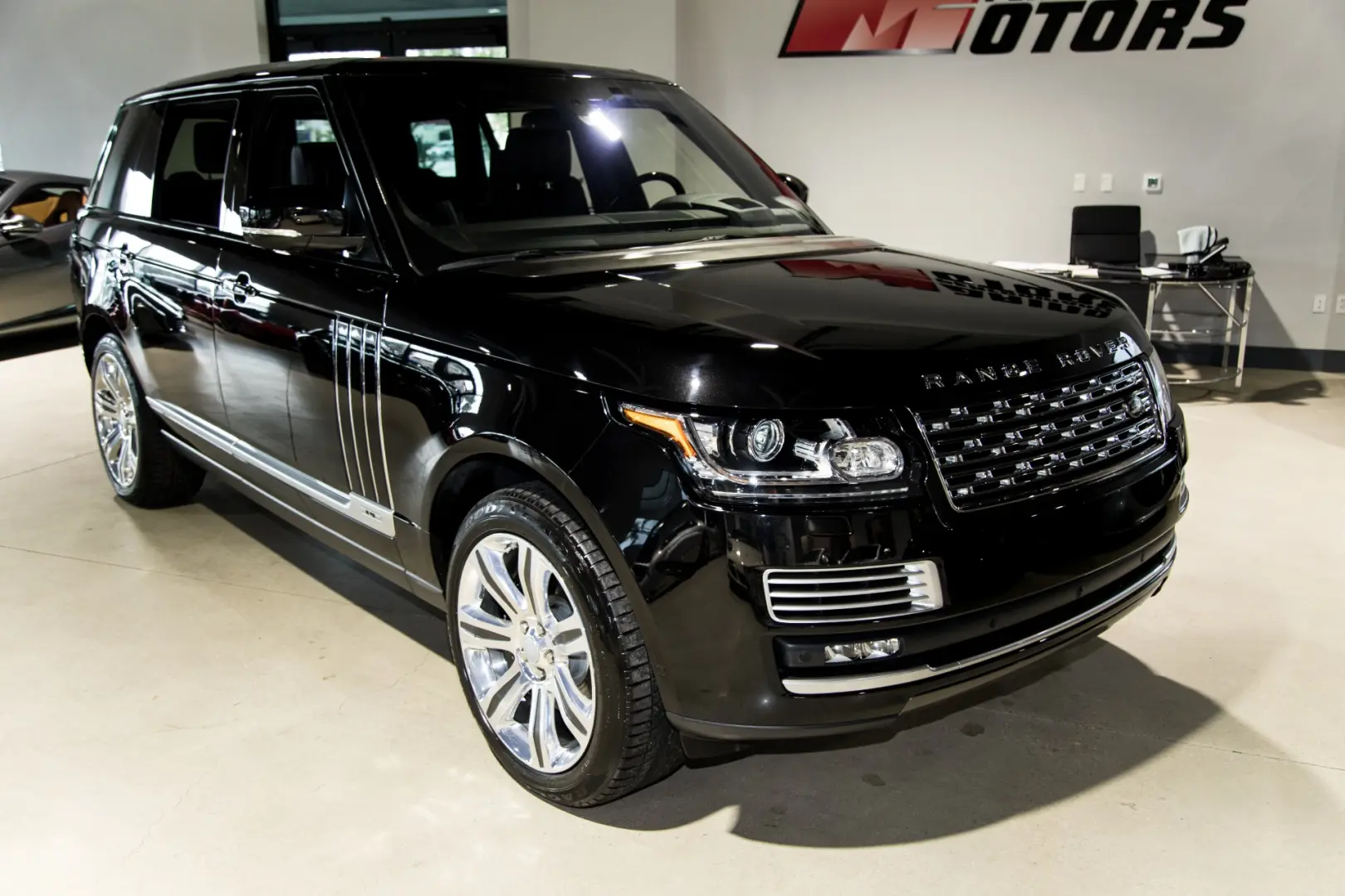 Land Rover Range Rover Range Rover 5.0 V8 S/C LWB SVAutobiography 5