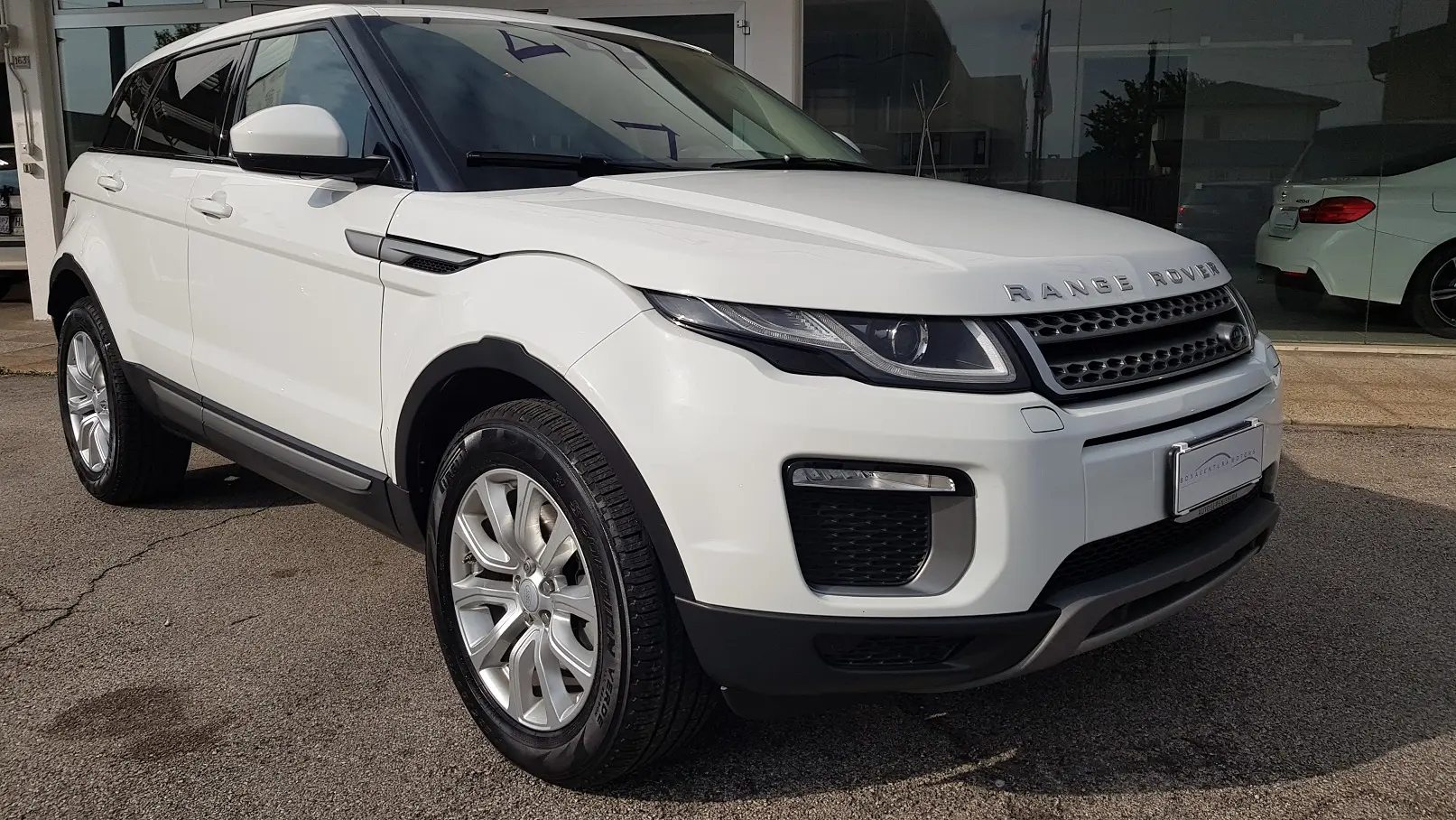 Land Rover Range Rover Evoque Range Rover Evoque 2.0 TD4 SE 1
