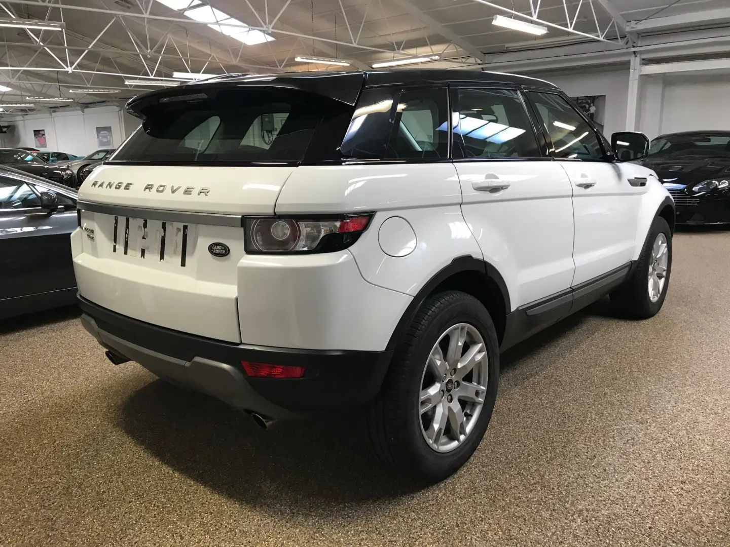Land Rover Range Rover Evoque Range Rover Evoque 2.2 SD4 Pure 5