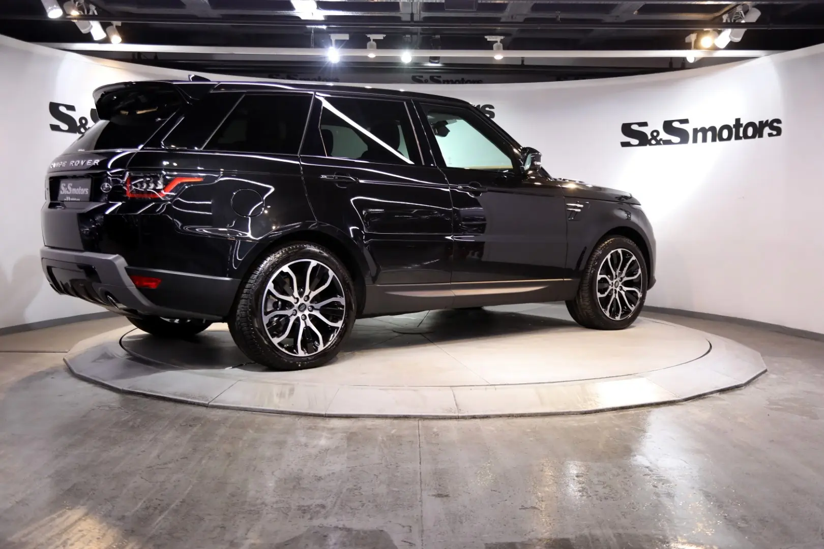Land Rover Range Rover Sport Range Rover Sport 2.0 P300 AWD SE 6