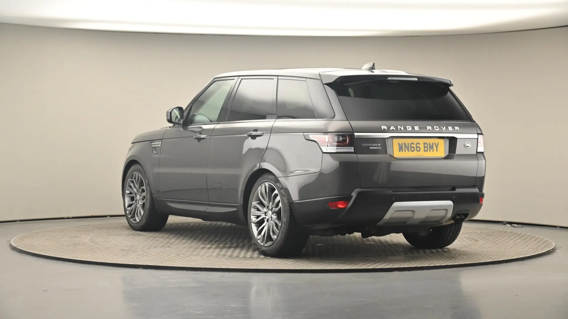 Land Rover Range Rover Sport Range Rover Sport 2.0 SD4 HSE Plus 2