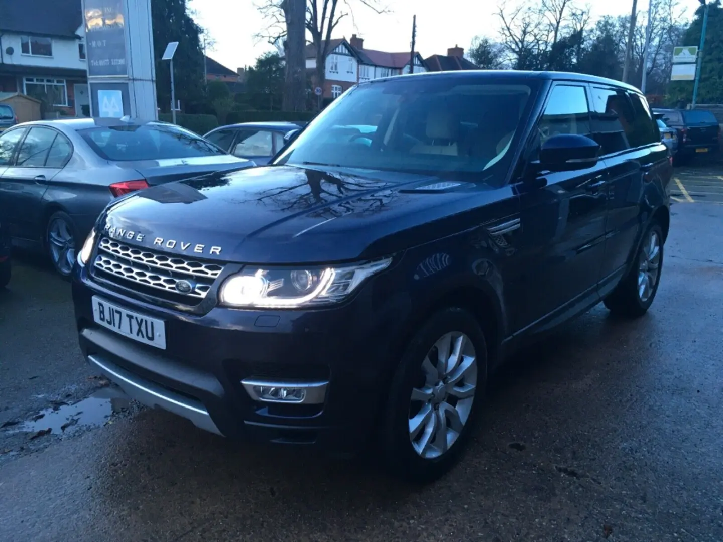 Land Rover Range Rover Sport Range Rover Sport 2.0 SD4 HSE Plus 1