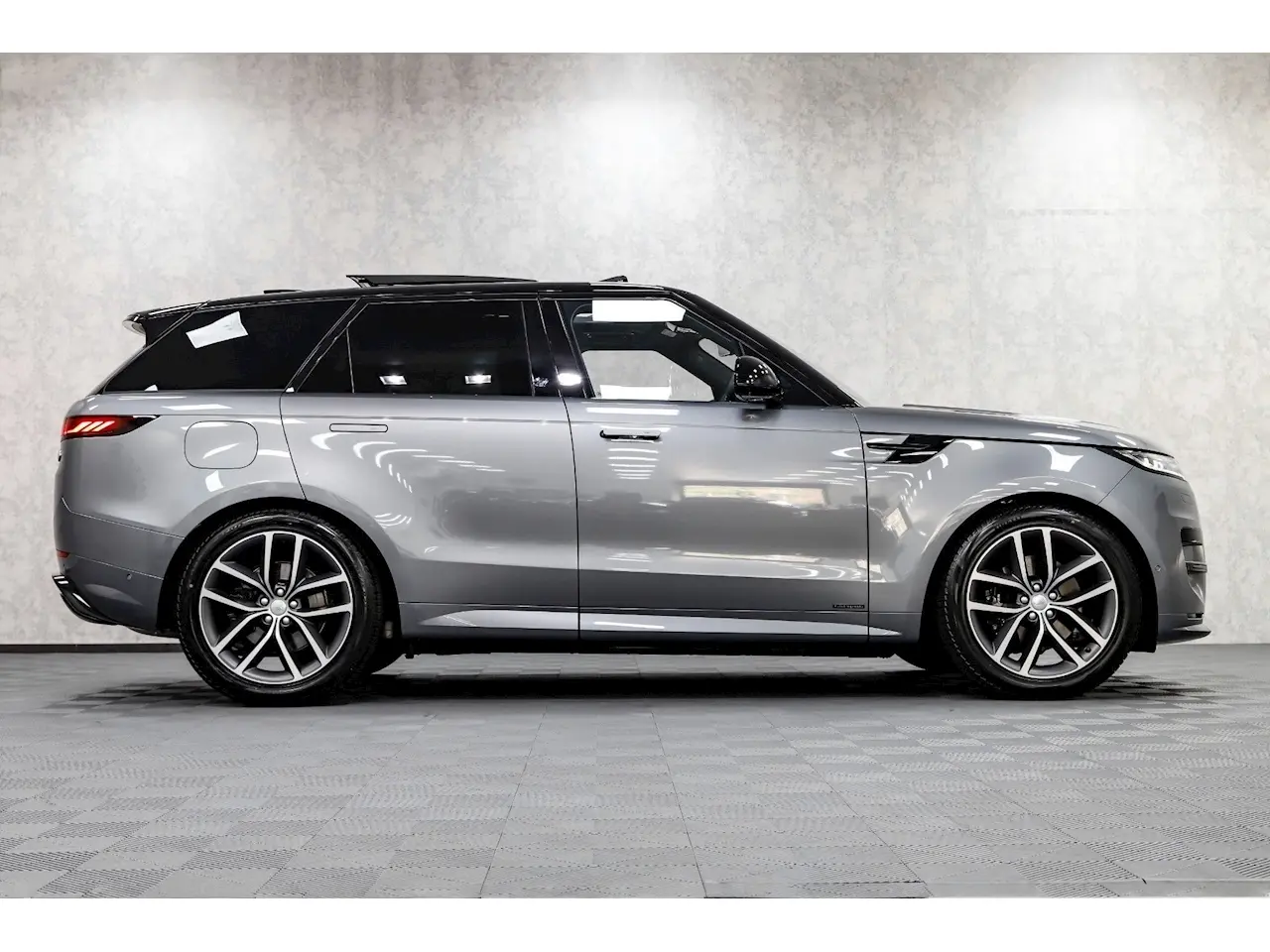 Land Rover Range Rover Sport Range Rover Sport 3.0 Mhev D300 SE 3