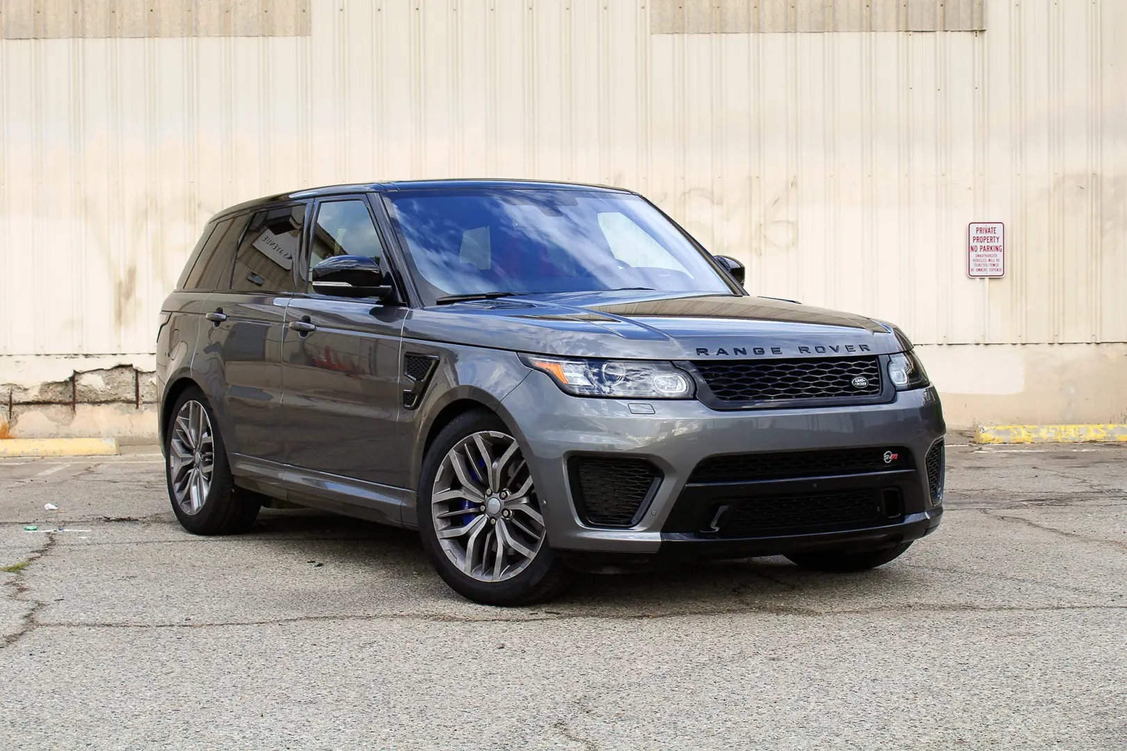 Land Rover Range Rover Sport Range Rover Sport 5.0 S/C V8 SVR 6