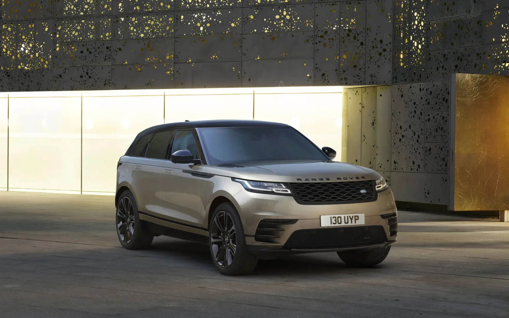 Land Rover Range Rover Velar Range Rover Velar 2.0 D204 Black Edition 2