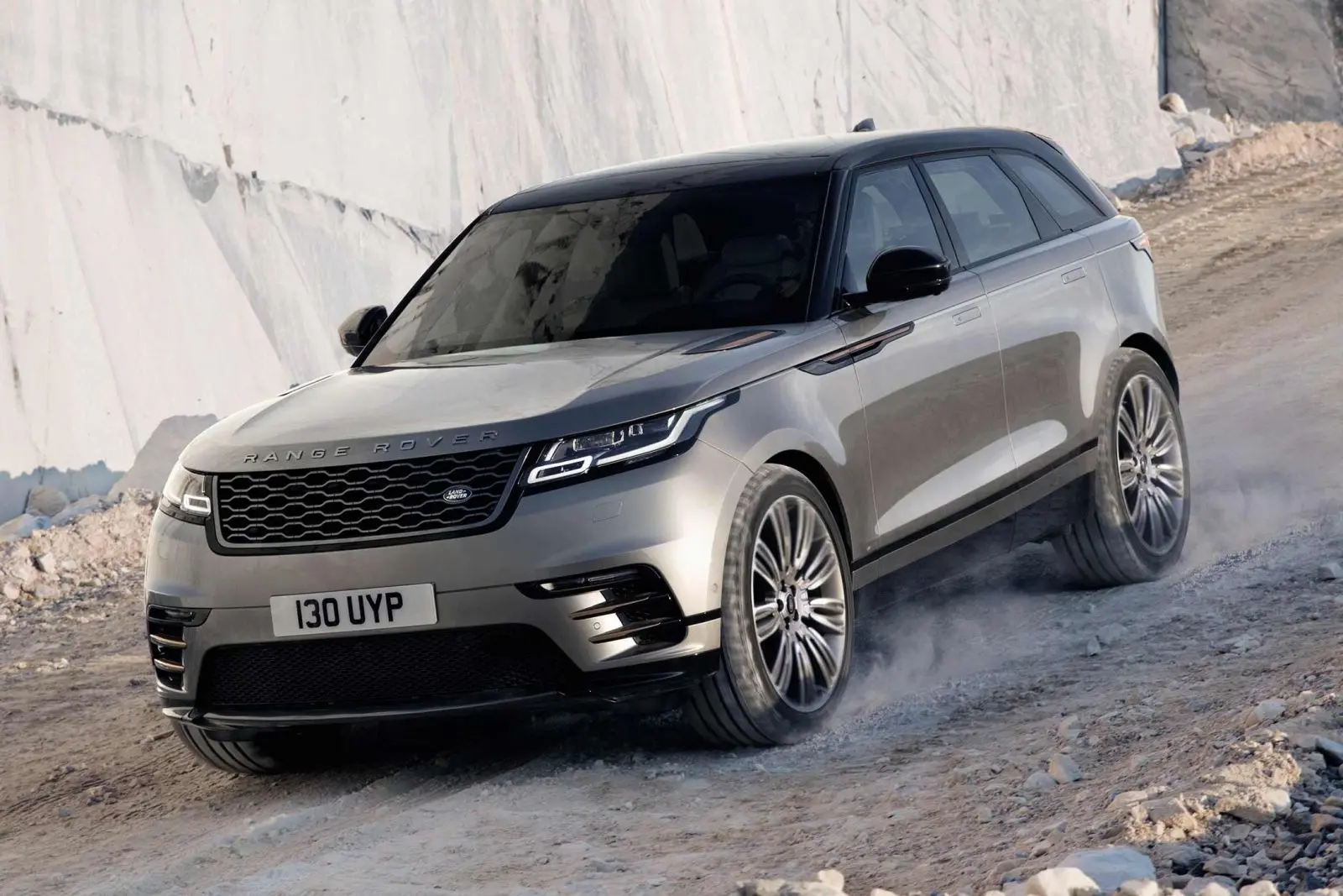Land Rover Range Rover Velar Range Rover Velar 2.0 D204 Dynamic SE 4
