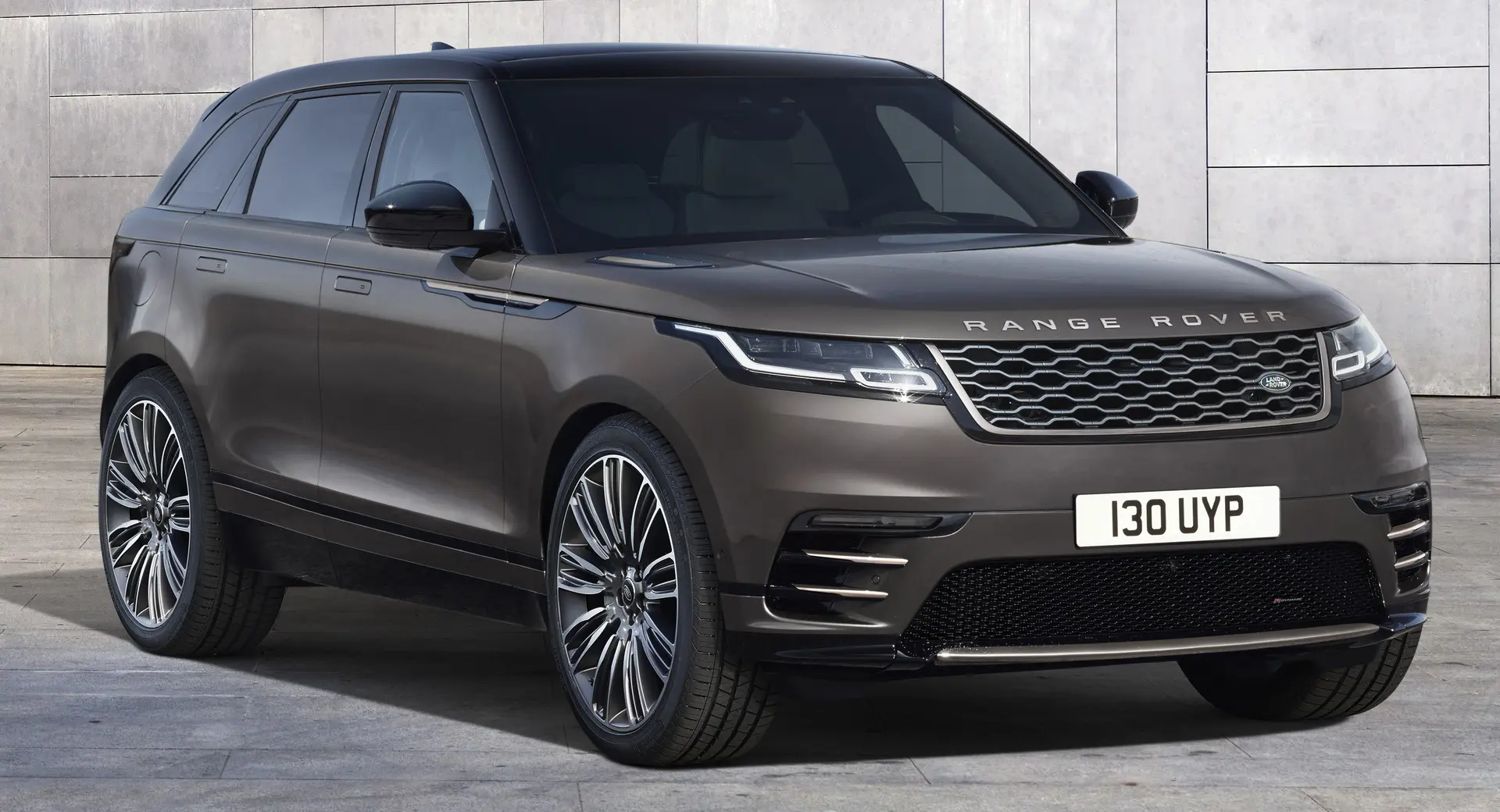 Land Rover Range Rover Velar Range Rover Velar 2.0 D204 R-Dynamic HSE 4