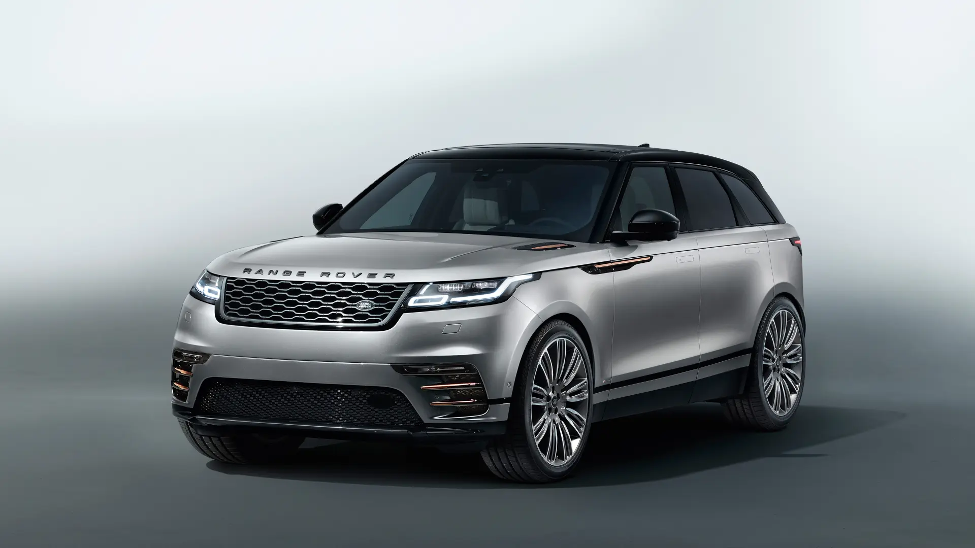 Land Rover Range Rover Velar Range Rover Velar 2.0 P250 AWD R-Dynamic S 5