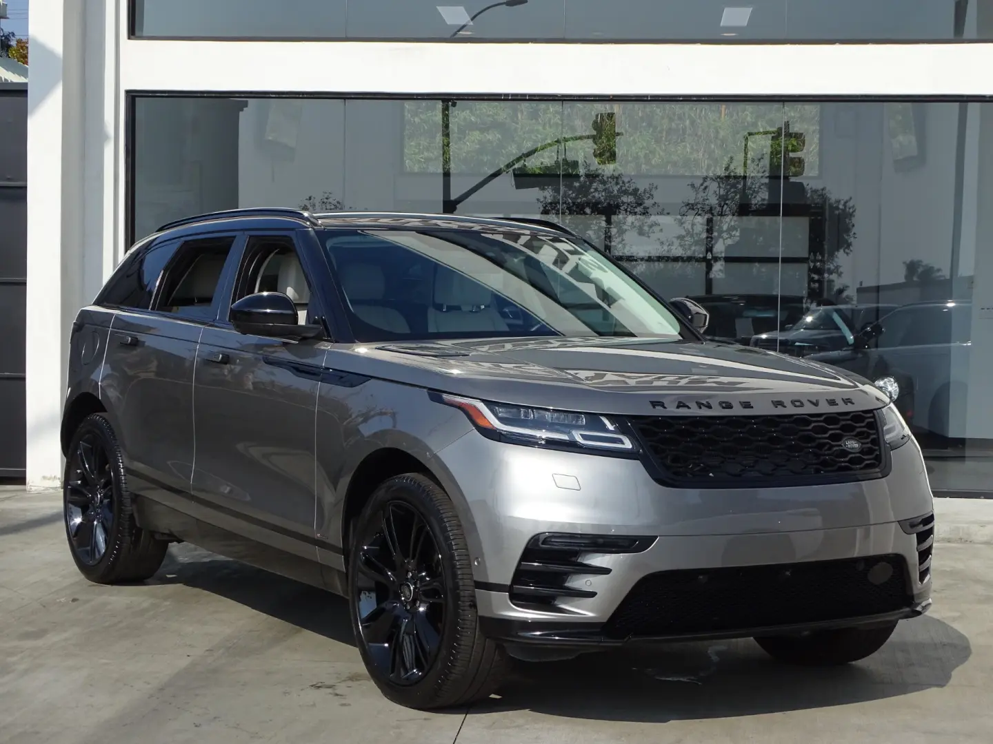 Land Rover Range Rover Velar Range Rover Velar 2.0 P250 AWD SE 2